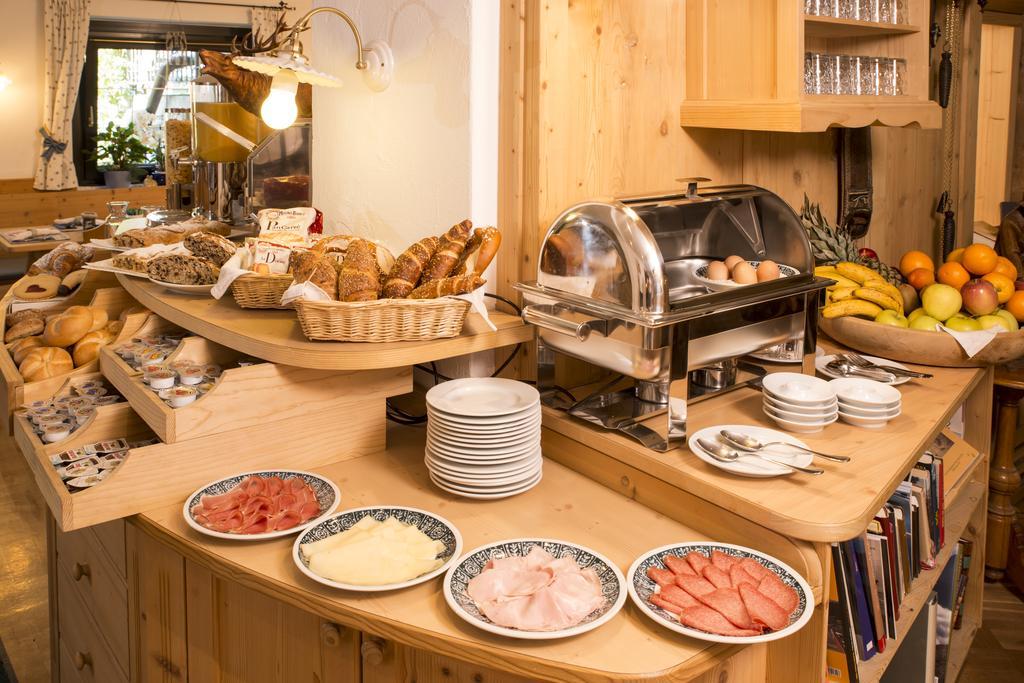 Hotel Garni Snaltnerhof Ortisei Kültér fotó