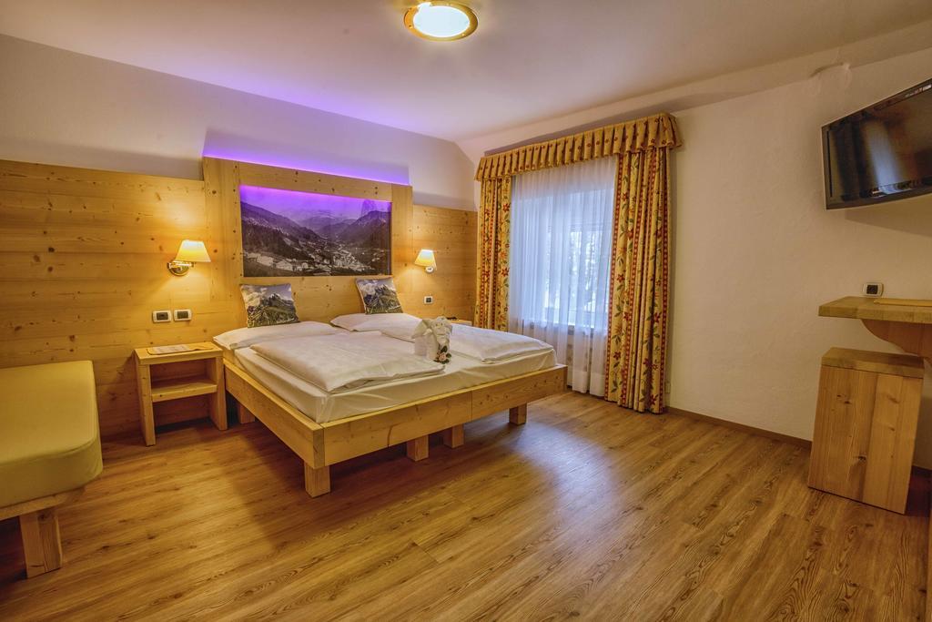 Hotel Garni Snaltnerhof Ortisei Kültér fotó