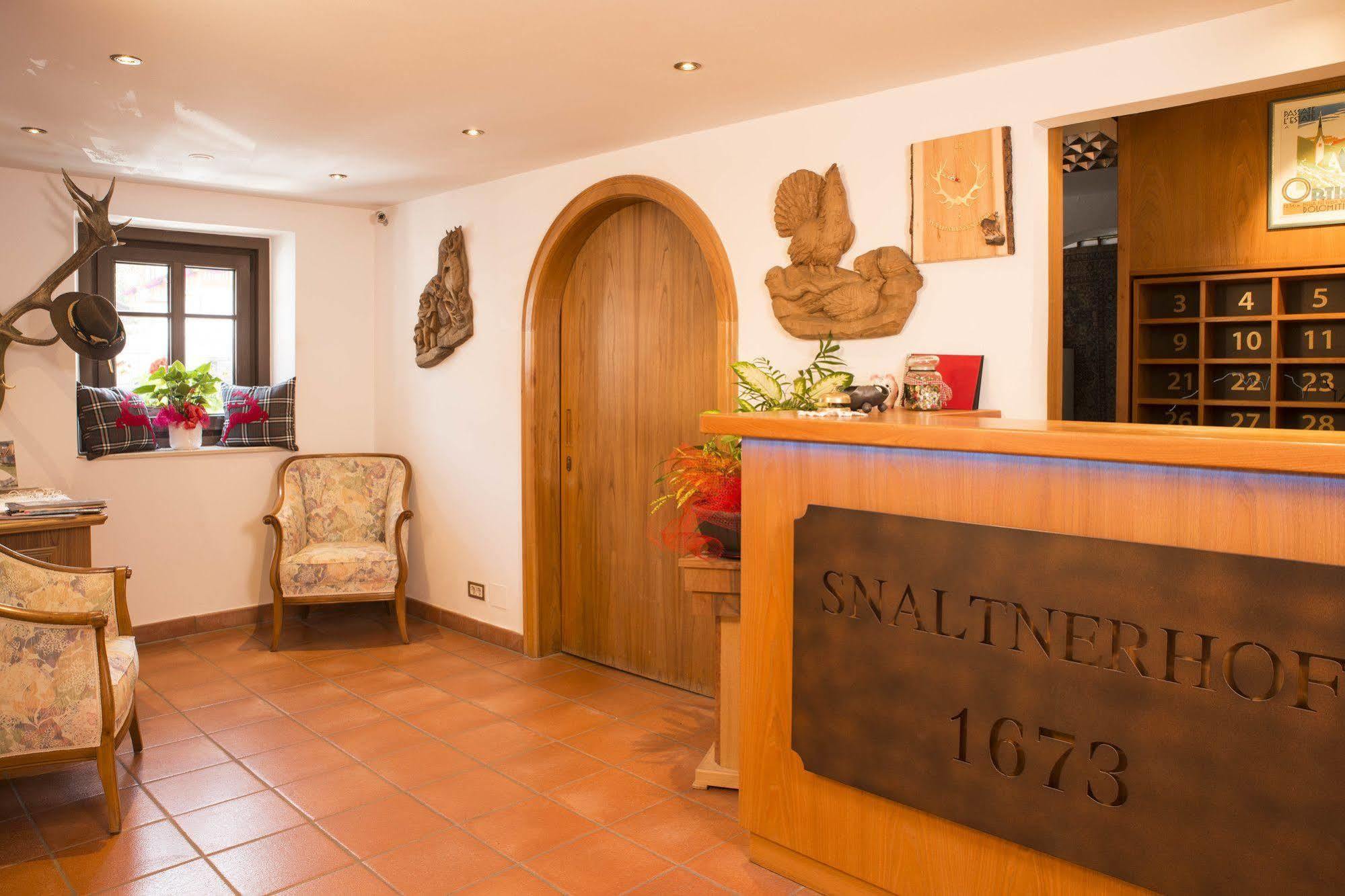 Hotel Garni Snaltnerhof Ortisei Kültér fotó