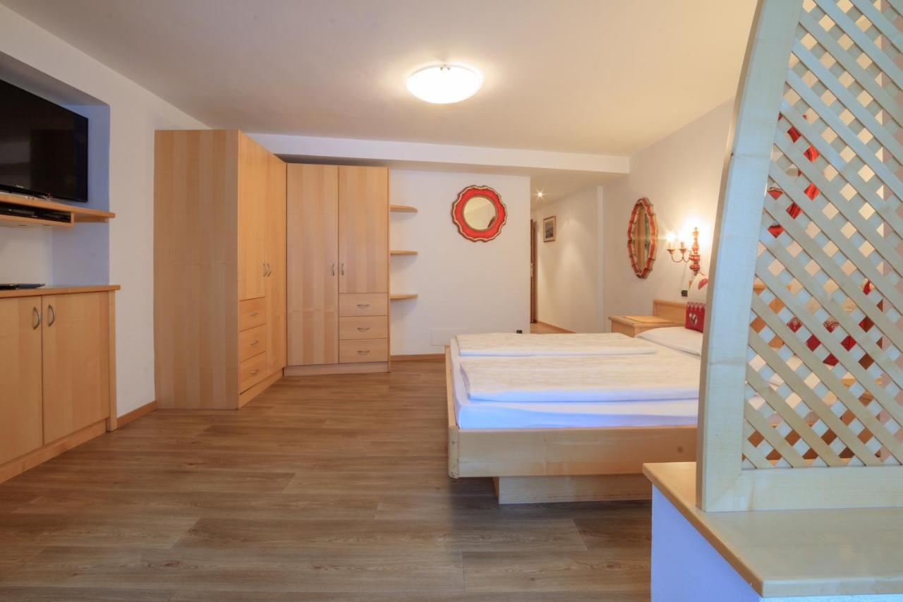 Hotel Garni Snaltnerhof Ortisei Kültér fotó